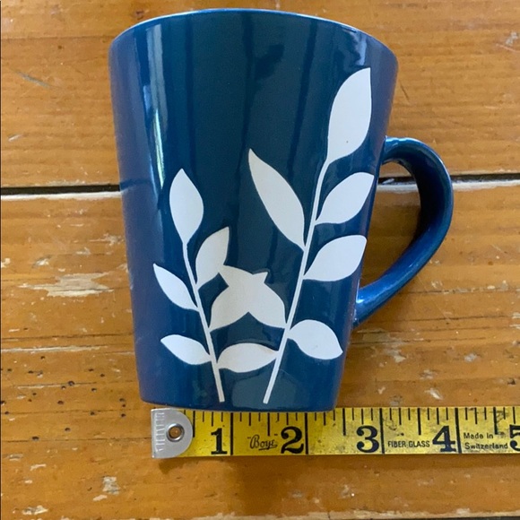 Gorgeous ceramic teapot & 2 cups new w/ 1 dot - Picture 3 of 11